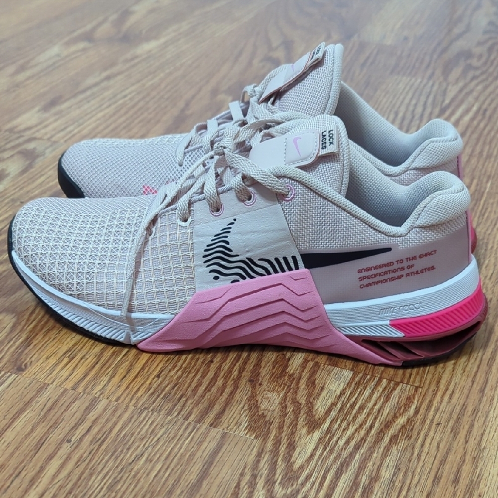 Nike Women's Athletic Shoes - Pink and Black